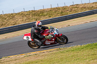 anglesey-no-limits-trackday;anglesey-photographs;anglesey-trackday-photographs;enduro-digital-images;event-digital-images;eventdigitalimages;no-limits-trackdays;peter-wileman-photography;racing-digital-images;trac-mon;trackday-digital-images;trackday-photos;ty-croes